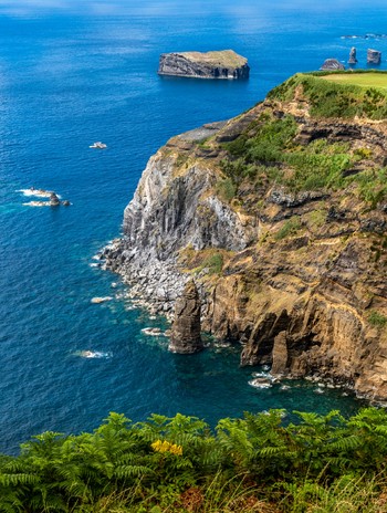 Longer title than normal